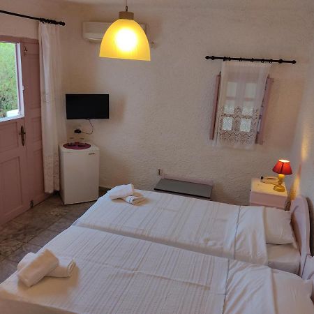 Porto Sikinos Hotel Alopronia Bagian luar foto